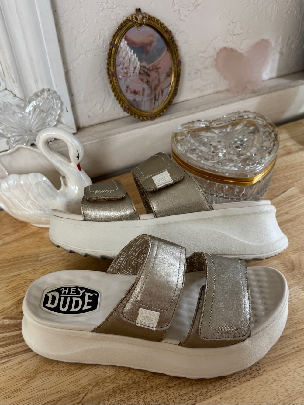 Hey Dude Chunky Platform Sandals Size 9 Casual Comfort Beach